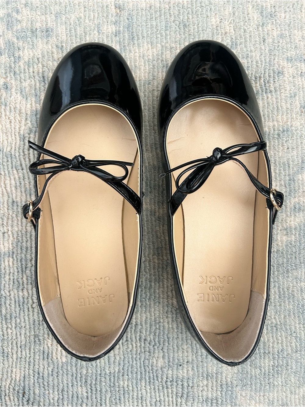 Janie and Jack Black Patent Bow Ballet Flats -  Mary Jane Style - size 4